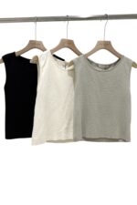 37244 Knitted Sleeveless Vest