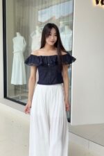 37390 DENIM BOAT NECK TOP