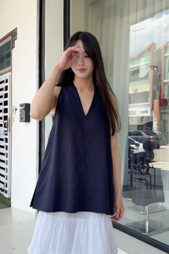 37563 SLEEVELESS HALTER TOP