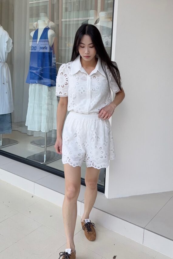 37595 LACE SUIT