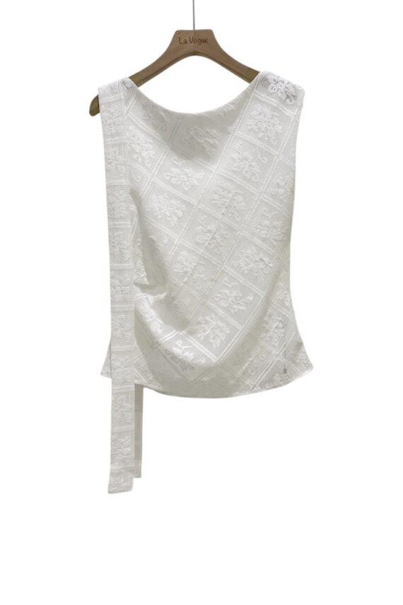 37651 IRREGULAR LACE TOP