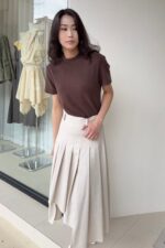 37828 SHORT-SLEEVE MOCK NECK TEE