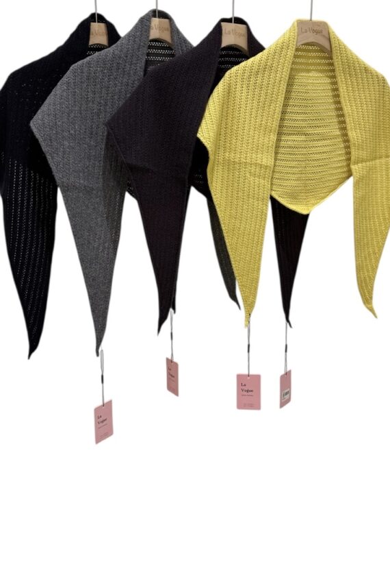 37783 WOOLEN TRIANGULAR SHAWL