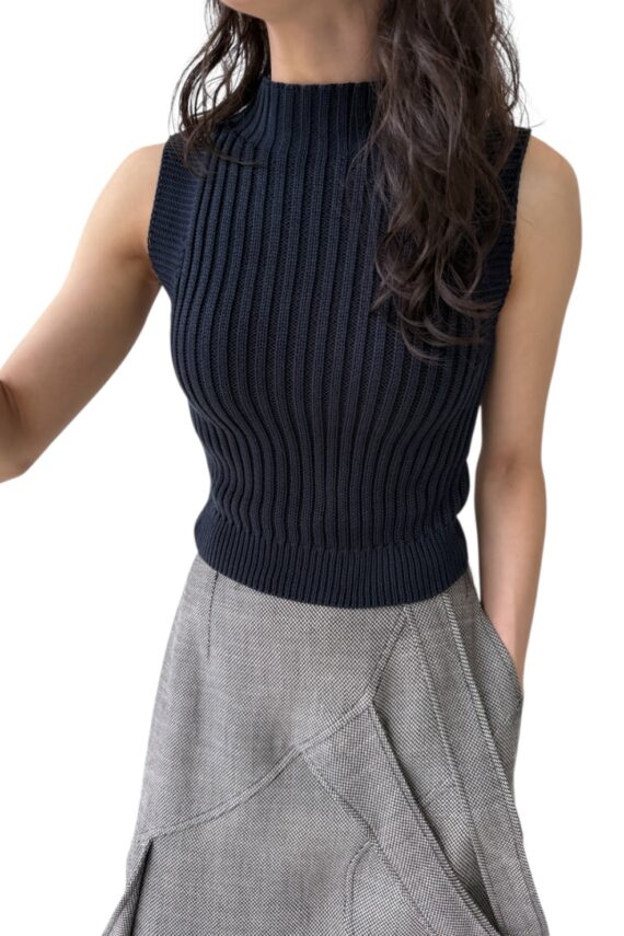 37835 KNITTED SLEEVELESS TOP