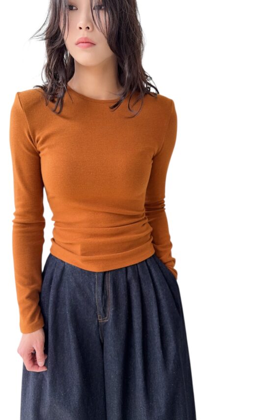 37834 BACKLESS LONG-SLEEVED TOP