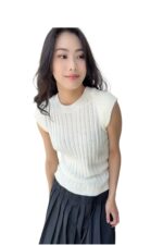 37819 KNITTED SLEEVELESS TOP