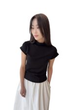 37575 HALF TURTLENECK SHORT TOP