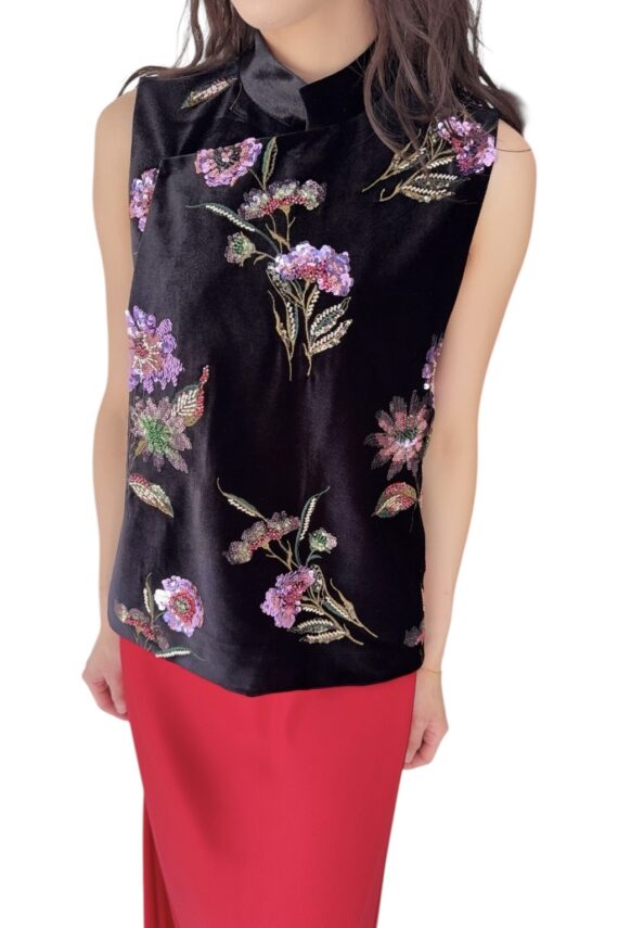 38371 EMBROIDERED TOP