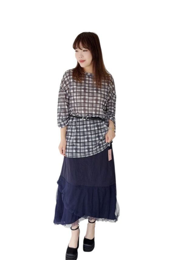 38483 PLAID LONG SLEEVE TOP