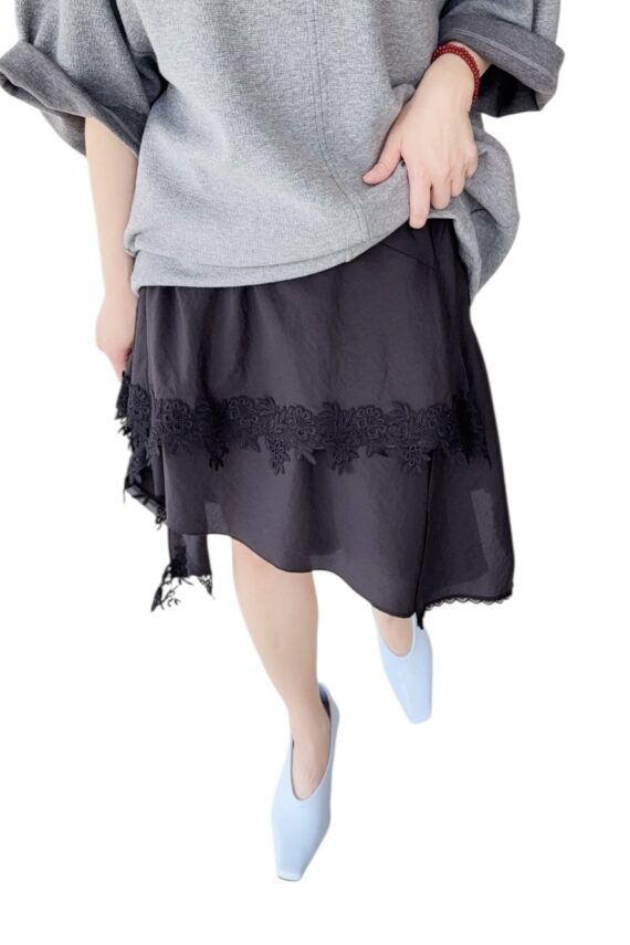 38394 IRREGULAR LACE SKIRT
