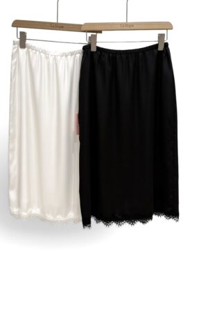 38470 SIMPLE LACE SKIRT
