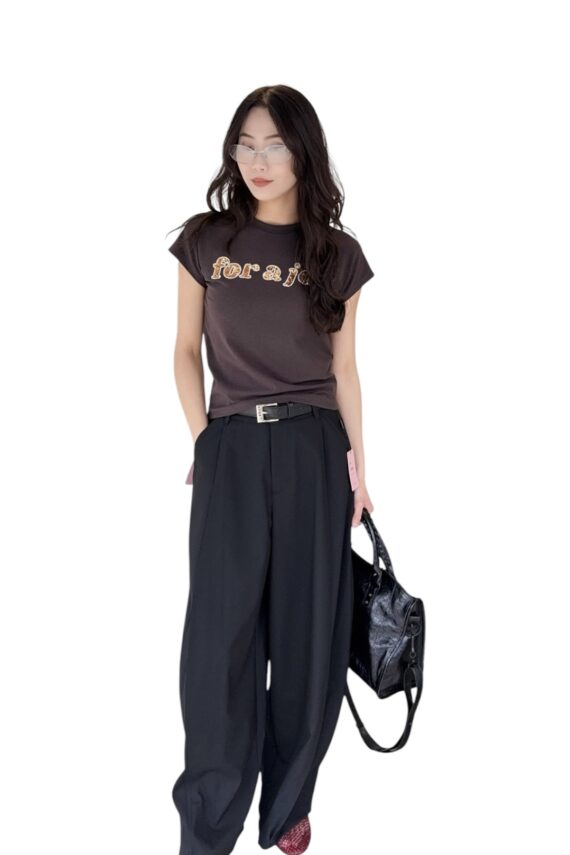 38676 SEQUIN LETTER CROPPED TEE