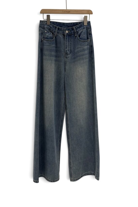 38788 STRAIGHT LEG JEANS
