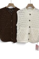 38979 KNITTED VEST TOP