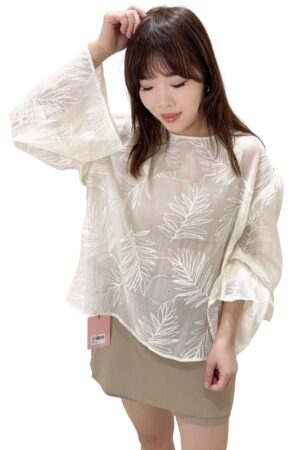 38932 EMBROIDERED MESH TOP