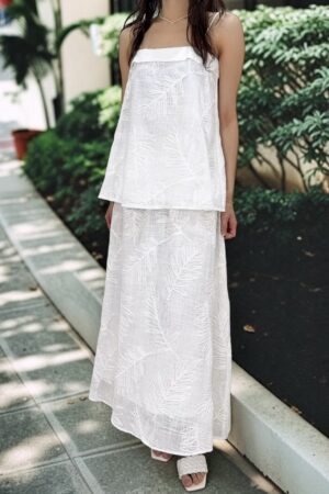 38858 EMBROIDERED LINEN  TOP