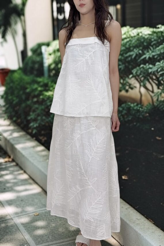 38858 EMBROIDERED LINEN  TOP