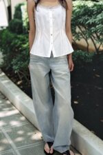 38981 SLEEVELESS BUTTON-UP TOP