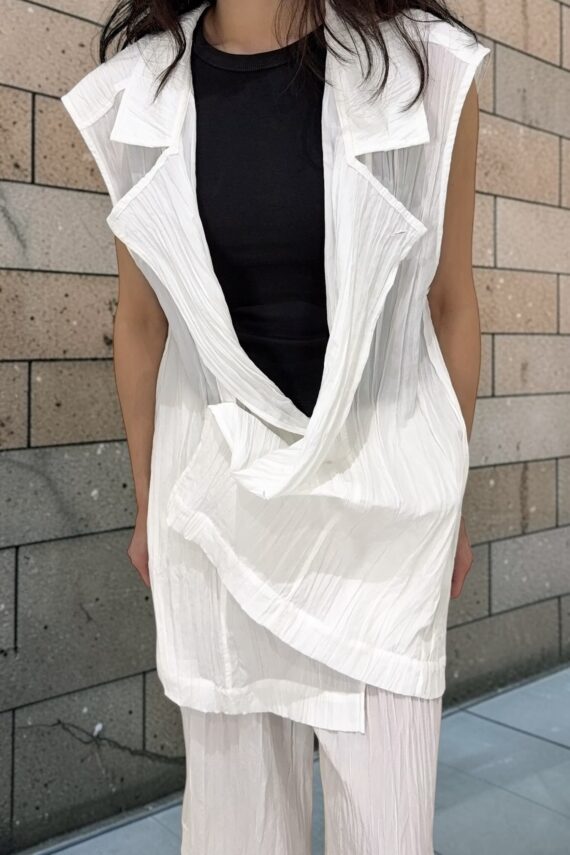 38846 TEXTURED VEST TOP