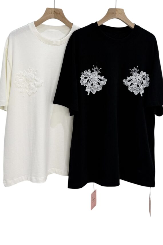 39190 FLORAL EMBROIDERY TEE