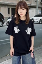 39190 FLORAL EMBROIDERY TEE