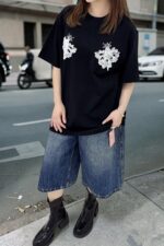 39190 FLORAL EMBROIDERY TEE