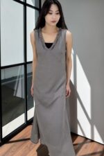39120 V-NECK MAXI DRESS