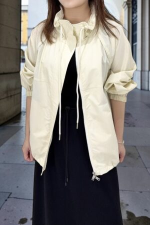 38885 FUNNEL NECK WINDBREAKER  JACKET