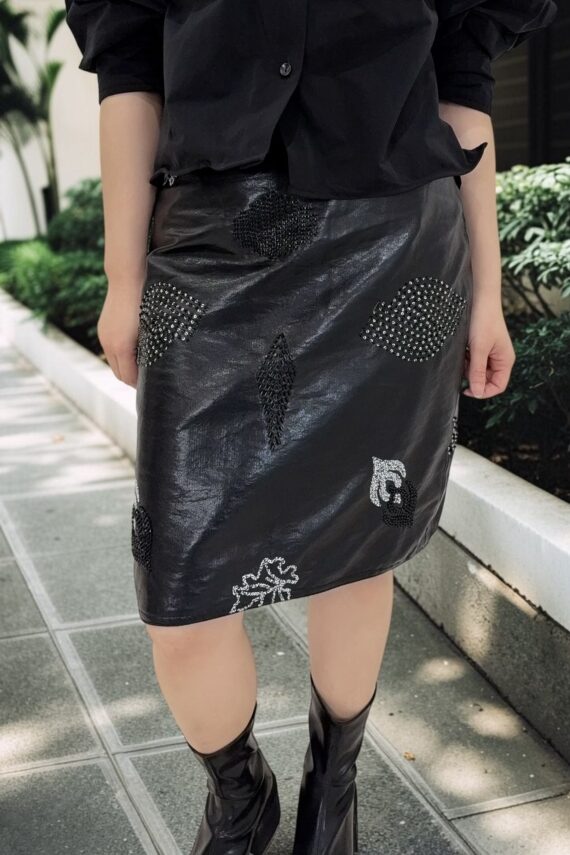 39207 EMBELLISHED LEATHER SKIRT