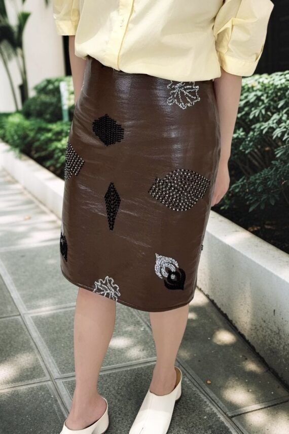 39207 EMBELLISHED LEATHER SKIRT