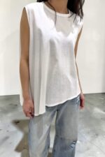 38864 SLEEVELESS TOP