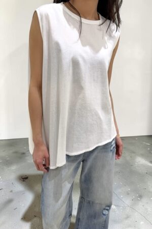 38864 SLEEVELESS TOP