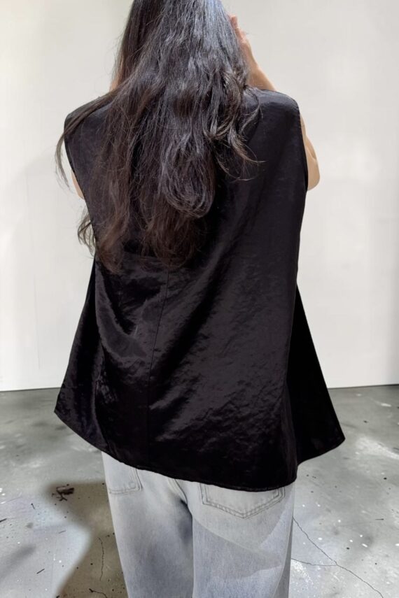 38864 SLEEVELESS TOP