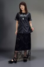 39196 EMBROIDERED SEQUIN MIDI SKIRT