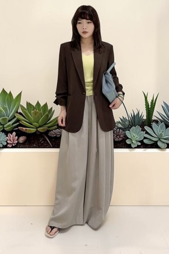 39231 FITTED SHORT-SLEEVE BLAZER