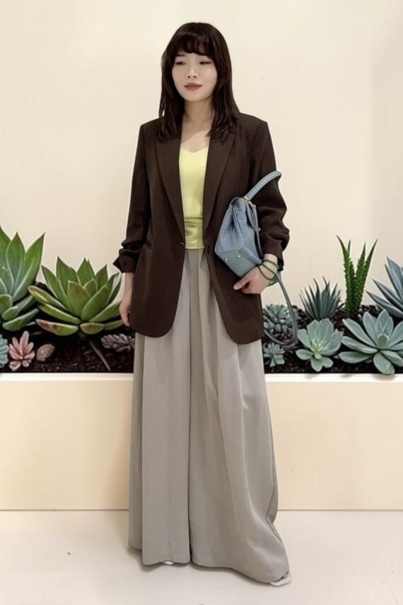 39231 FITTED SHORT-SLEEVE BLAZER