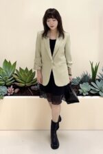 39231 FITTED SHORT-SLEEVE BLAZER