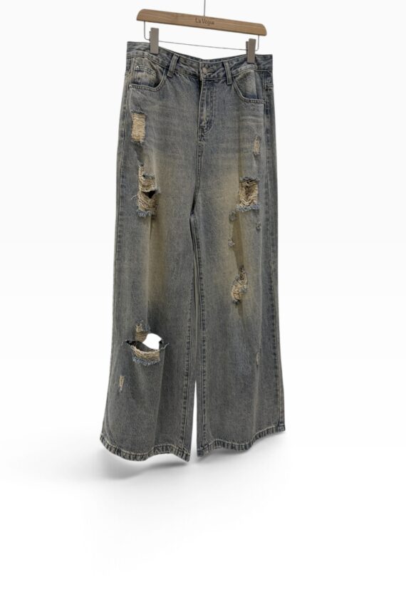 38808  STAIGHT-LEG RIPPED JEANS