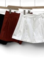 38962 MINIMALIST SHORT PANTS