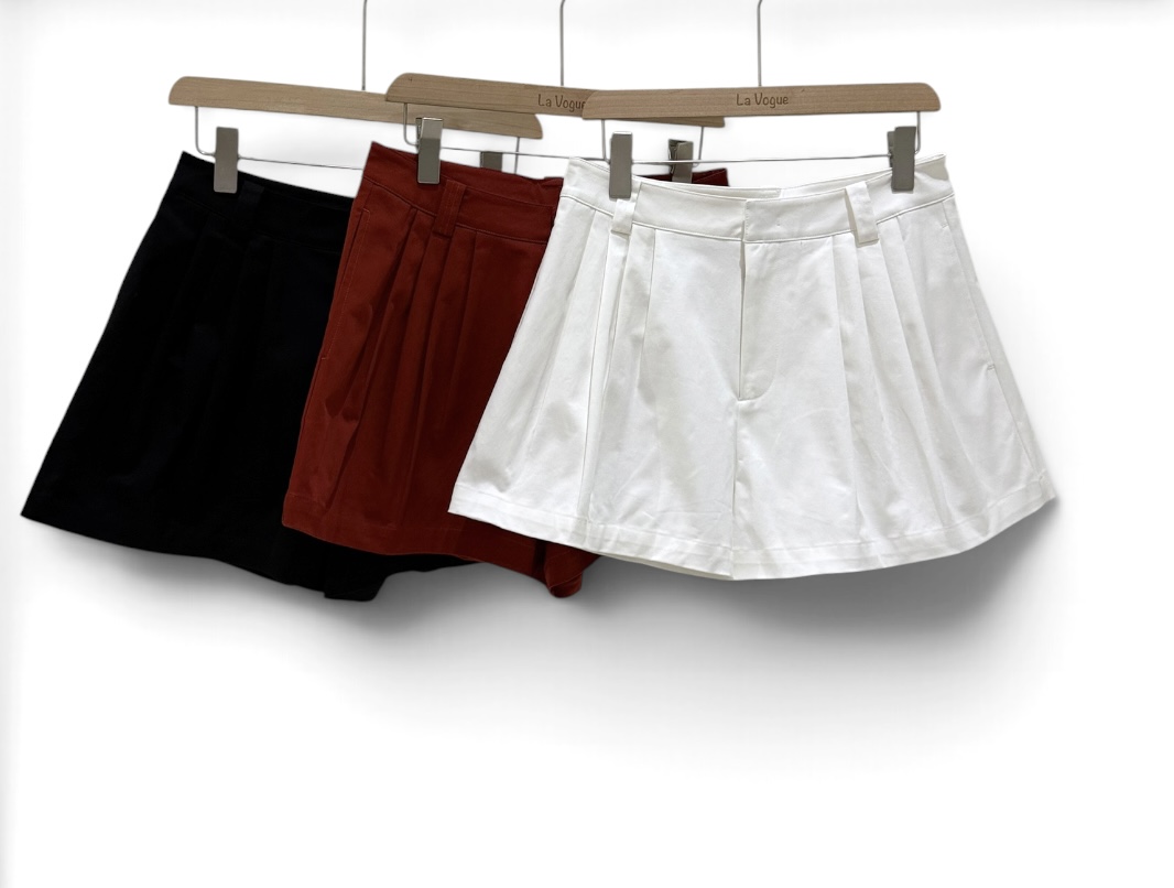 38962 MINIMALIST SHORT PANTS