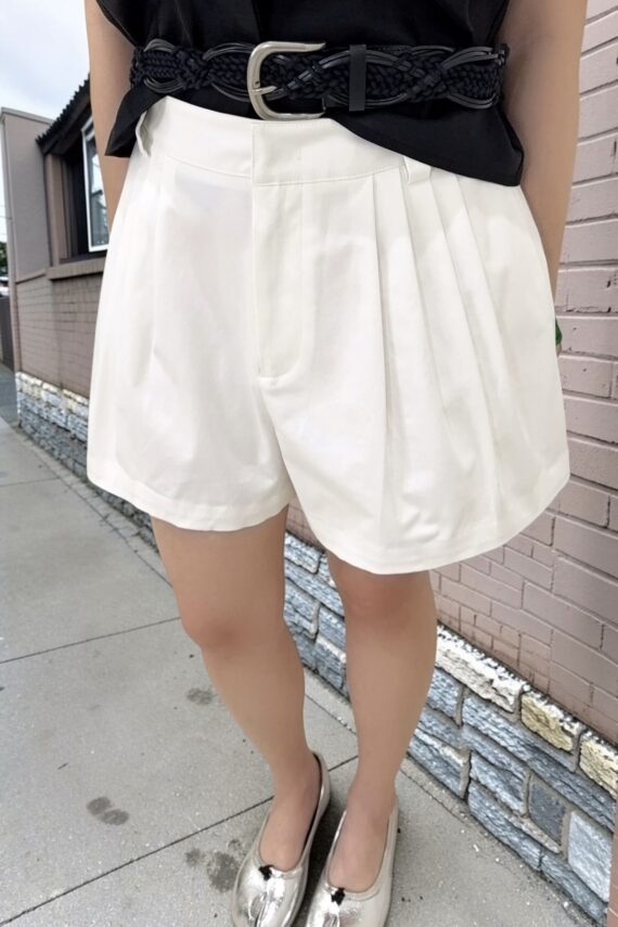 38962 MINIMALIST SHORT PANTS