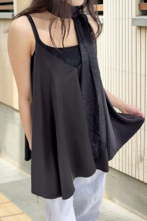 38582 LOOSE V-NECK CAMI & SHAWL