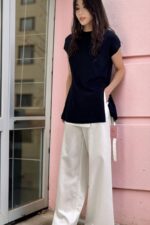 39065 MINIMALIST KNIT TOP