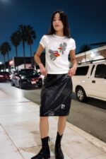 39266 GRAPHIC FITTED TEE