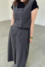 39273 TAILORED BUTTON VEST TOP