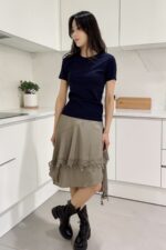39223 MINIMALIST FITTED TEE