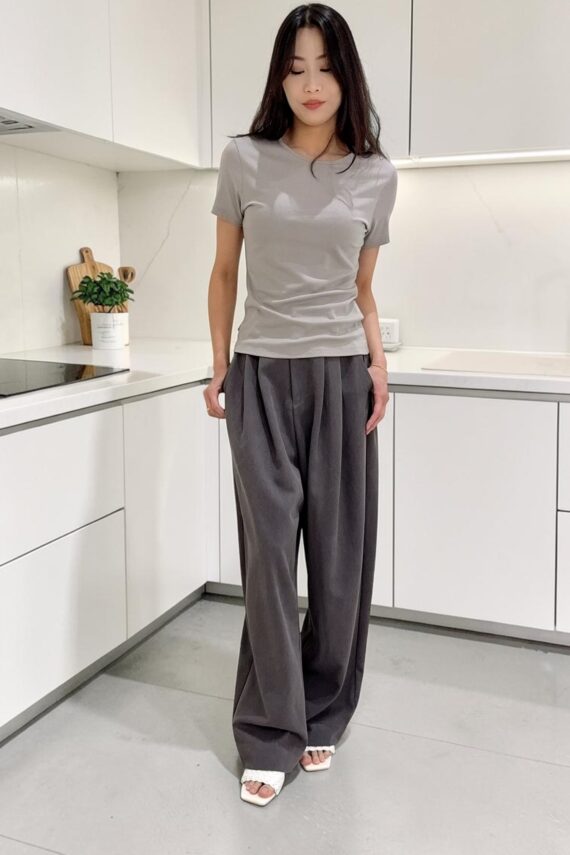 39223 MINIMALIST FITTED TEE