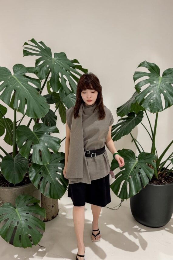 38967 CAPE COWL NECK TOP