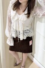 39268 LACE EMBROIDERED LONG-SLEEVE BLOUSE