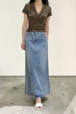 39141 FITTED V-NECK TOP